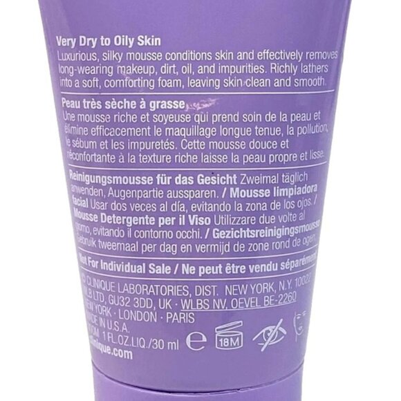 Clinique Lavender Facial Cleansing Mousse - Picture 3 of 10